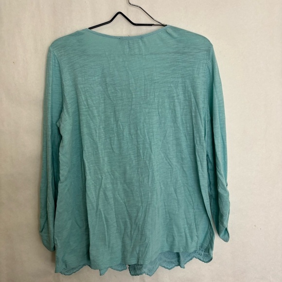 5/$25 Gloria Vanderbilt top medium - Picture 2 of 4